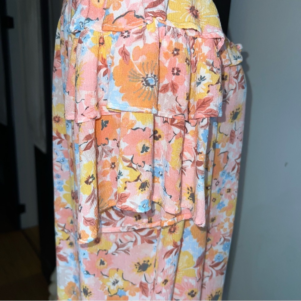 DEMOCRACY Multicolor Floral Blouse with Flowy Ruffled Sleeves - Size 2X - Picture 5 of 9